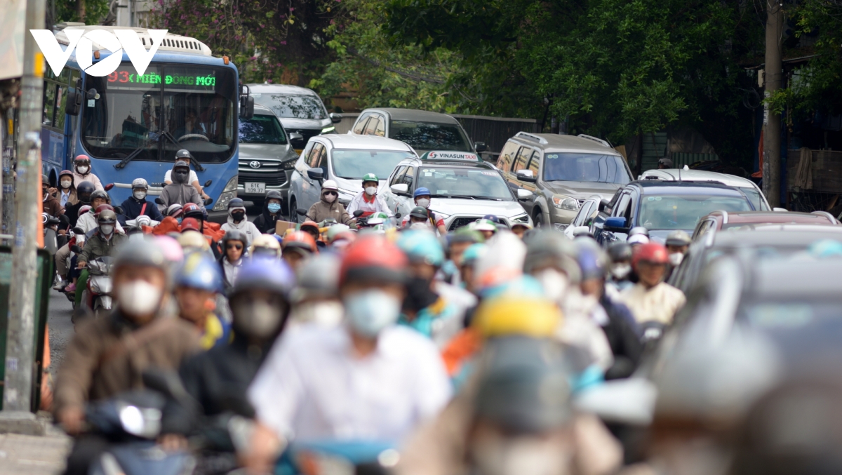 TP.HCM tính phương án miễn 100% vé xe buýt nhưng bắt buộc quét thẻ, QR